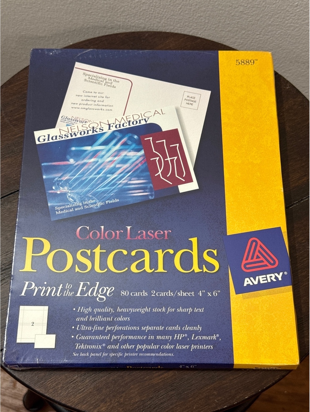 Avery 5889 Color Laser Postcards Print to the Edge 80 Count 4 x 6